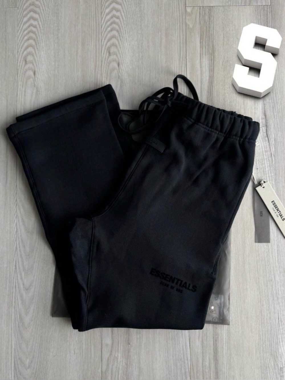 Essentials relaxed sweatpants Stretch Limo Fear Of God